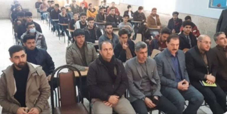 برگزاری مراسم جشن اولی ها با حضور فرماندار شهرستان دالاهو