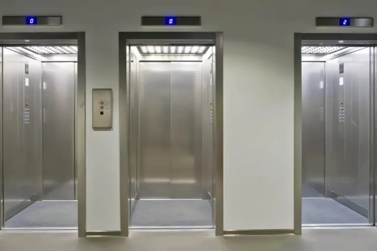 نیمی از آسانسورهای کرمانشاه تأییدیه ایمنی ندارند