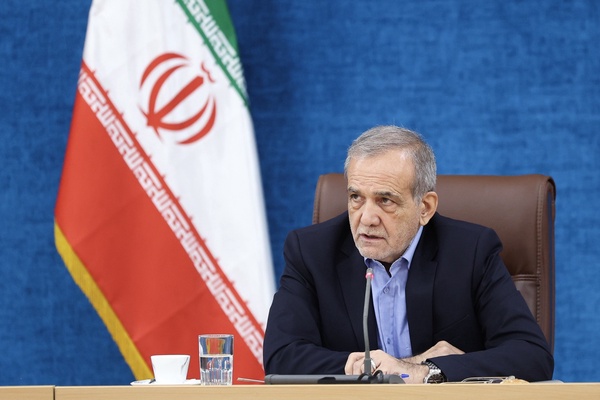 پزشکیان: محاسبات وزیر نیرو برای قطعی برق درست نبود