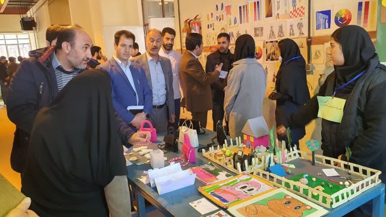 برپایی نمایشگاه توانمندی آموزشی فنی و حرفه ای در دالاهو