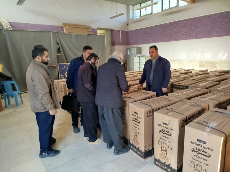 توزیع ۷۰ دستگاه بخاری گازسوز بین مددجویان شهرستان کرند غرب
