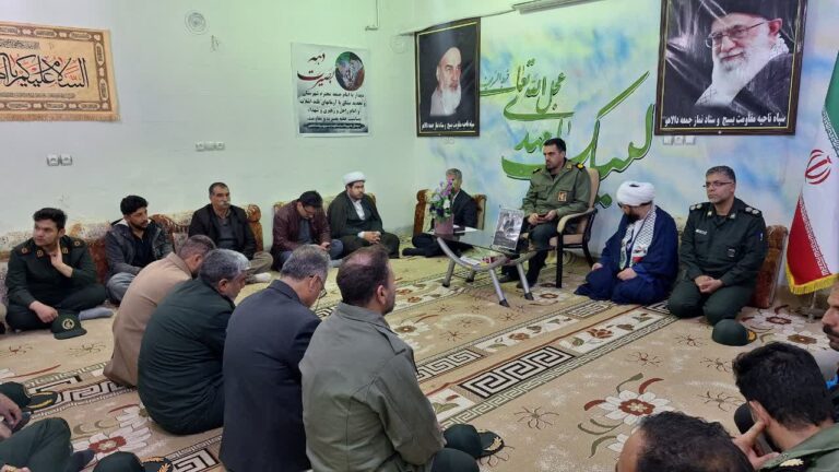 تجدید پیمان با آرمانهای شهدا در دیدار با امام جمعه دالاهو