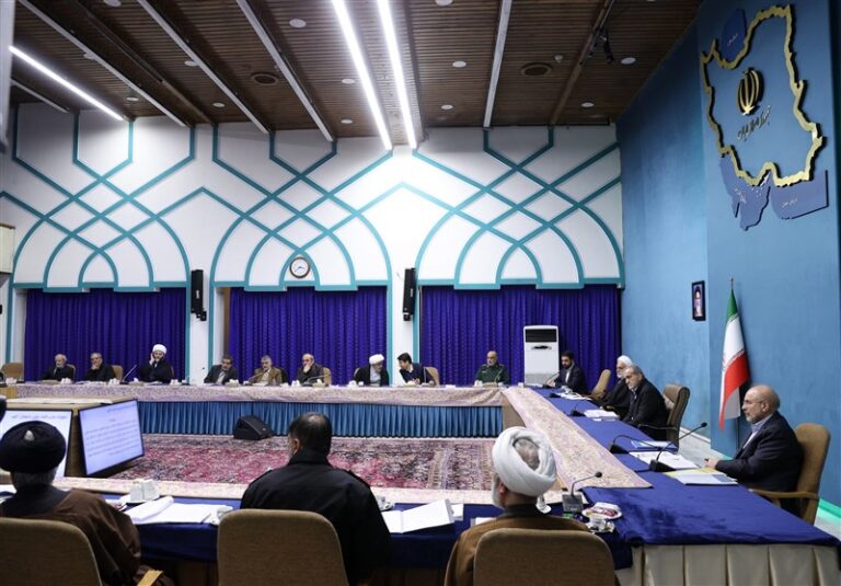رئیسجمهور بهجای برگزاری جلسات شورای عالی فضای مجازی ستاد موازی ساخت