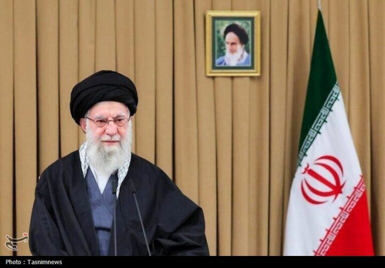 جامعه مدرسین: امام شهید ما امروز زندهتر و پویاتر از همیشه است